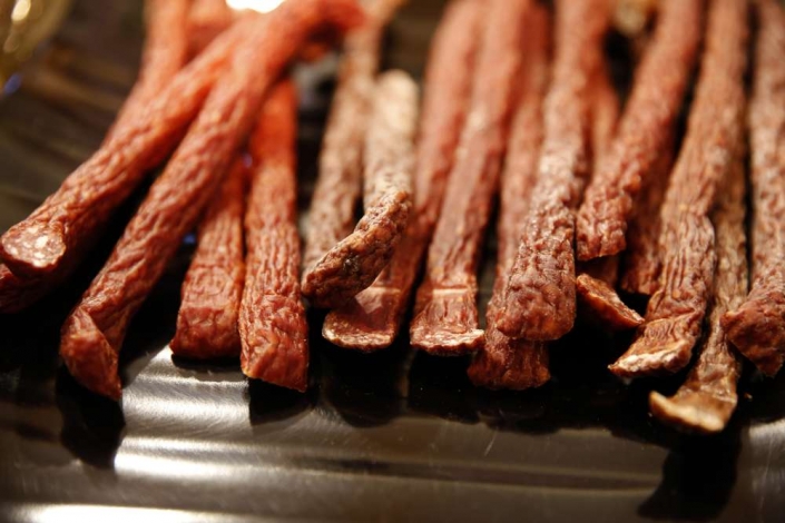 Getrocknete Wurst vom Kleinsägmühlerhof Leprima Biomarkt Bad Dürkheim getrocknete Wurst vom Kleinsägmühlerhof